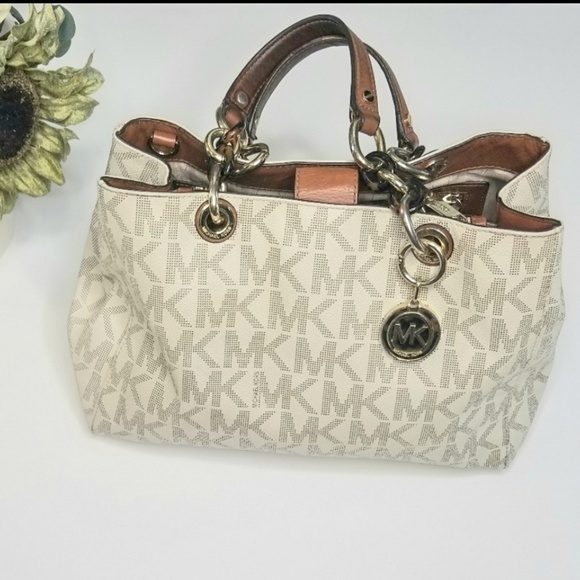 Michael Kors Handbags - Michael Kors signature beige handbag